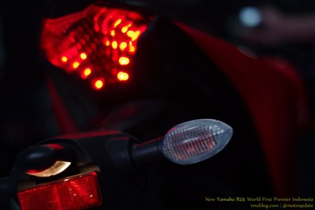 YAMAHA_R25006