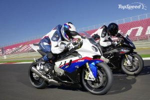 BMW-S1000RR-1