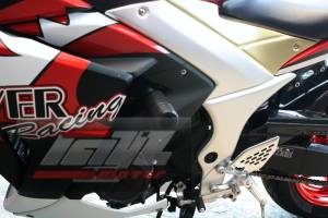 Deltabox yamaha r25 -