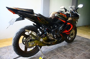 ninja 150 rr black