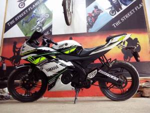 yamaha r15 striping stiker good