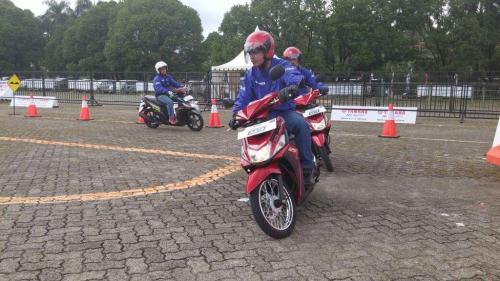 mio m3 125 blue core  test 7