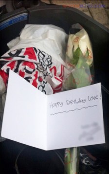 bagasi motor isi surat cinta