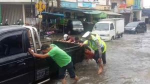banjir jalan jakarta_ (18)