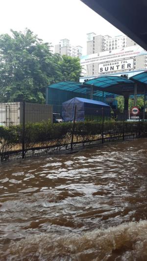banjir jalan jakarta_ (37)