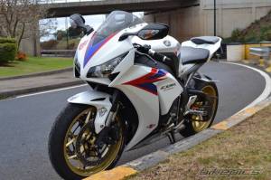 Honda CBR 100rr Fireblade (11)