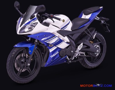 Yamaha R15 Racing blue