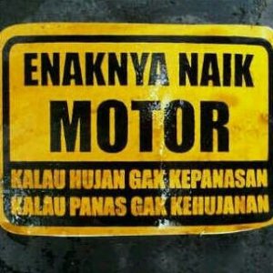 naik motor enak