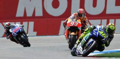 Assen motogp 2015 rossi marquez (27)