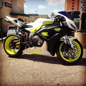 Honda CBR1000R Fireblade (13)