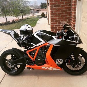 KTM RC8