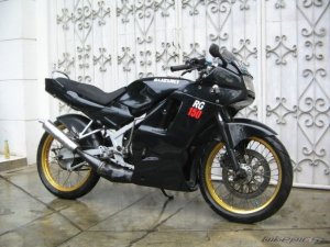 Suzuki rg 150 r (14)