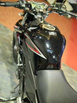 NEW CB 150R 2015 (19)