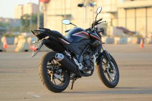 NEW CB 150R 2015 (28)