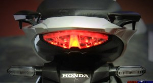 NEW CB 150R 2015 (63MAIN)