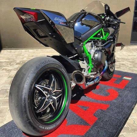 Ninja H2R tail
