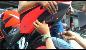 tutup spakbor belakang cbr 12