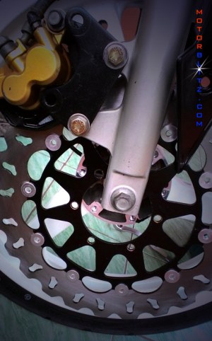 cakram variasi di copot