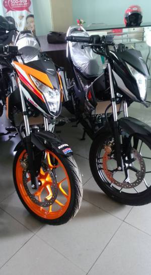 Honda Sonic 150R Repsol (13)