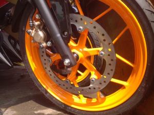 Honda Sonic 150R Repsol (7)