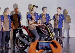 valentino rossi yamaha xabre 150 2016 (4)