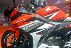 CBR150R 2016 (32)