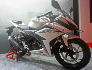 CBR150R 2016 (37)