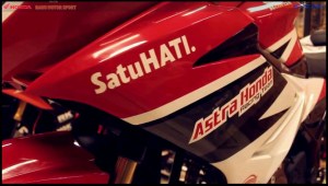 modifikasi cbr150r 2016 Racing Red Concept 8