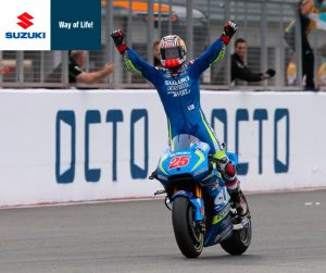 suzuki-motos-chile-%e2%80%8fsuzukimotoscl-16m